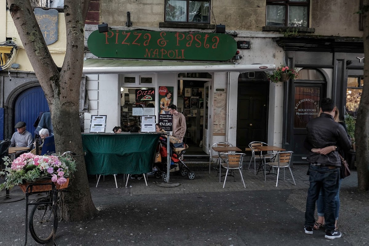 Pizza & Pasta Napoli